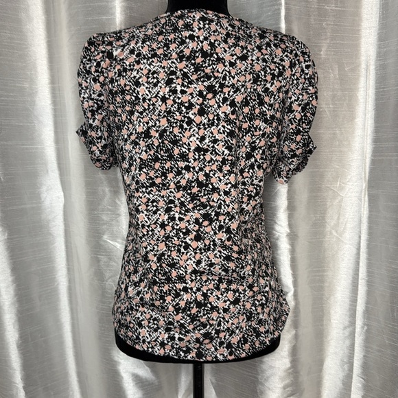 Adrienne Vittadini Women’s Small Keyhole Neckline Ruched Short Sleeve Blouse - Picture 3 of 8